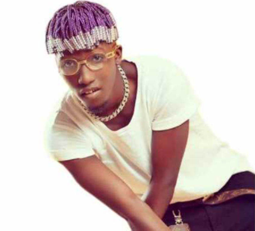 Tumbiza sound singer Eezy