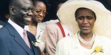 How Besigye Fell in Love with Winnie Byanyima: He Treated Her Stomach Ache During Bush War…